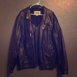 XL converse leather jacket